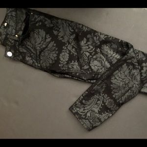 Zara Premium Jeans Slim fit size 6